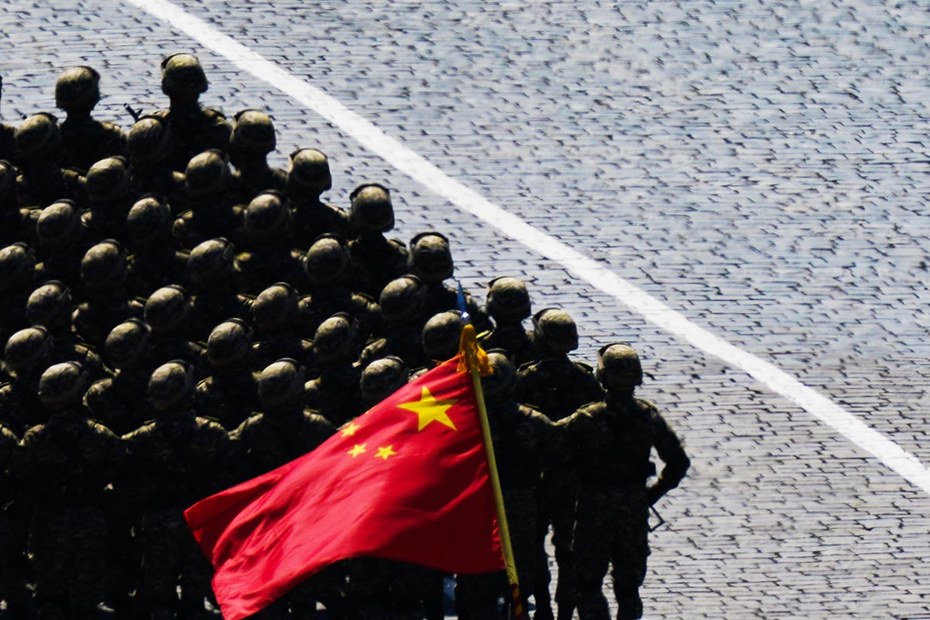 Chinesische Soldaten marschieren in Russland anlässlich des 75. Jahrestages des Sieges der Sowjetunion über die Nationalsozialisten