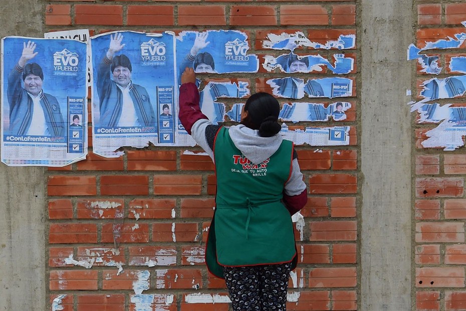 In der Stadt El Alto wird Morales von den Wänden gekratzt