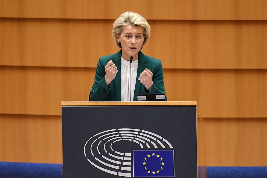EU-Kommissionspräsidentin Ursula von der Leyen erweckt den Eindruck, als wollte sie schon gern – was tun?