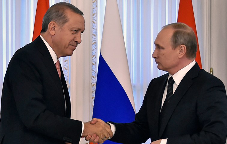 Pragmatisches Verhältnis: Recep Tayyip Erdoğan und Wladimir Putin in St. Petersburg