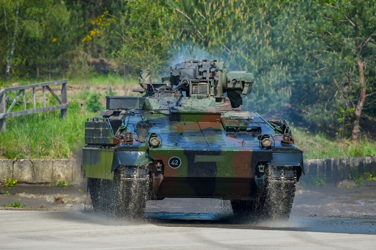 Macrons Schützenpanzer für die Ukraine: Alleingang oder konzertierte Aktion?