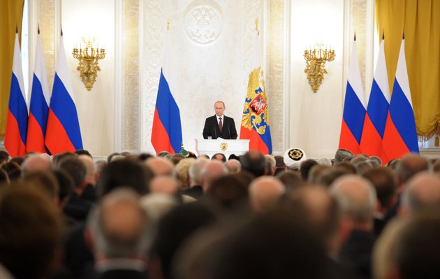 Präsident Putin spricht vor dem Föderationsrat