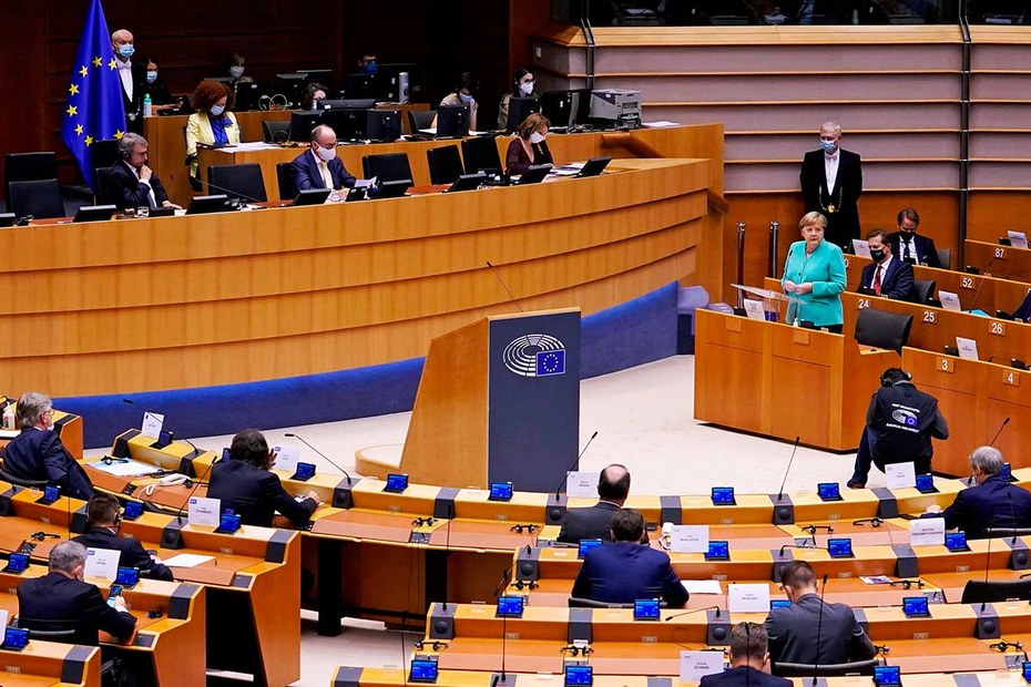 Angela Merkel stellt am 8. Juli 2020 in Brüssel das Programm für Deutschlands EU-Ratspräsidentschaft vor