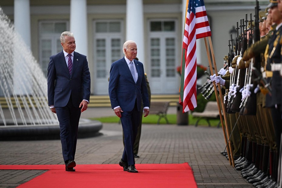 Litauens Präsident Gitanas Nauseda empfängt US-Präsident Joe Biden zum NATO-Gipfel in Vilnius (11.07.2023)