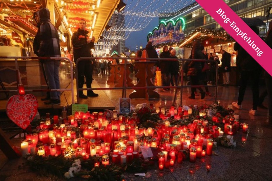 Nach dem Anschlag: Kerzen am Weihnachtsmarkt am Berliner Breitscheidplatz