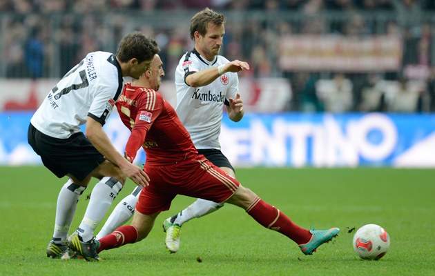 Allez Ribéry: Vor dem Match gegen Frankfurt hat der FC Bayern gewaltverdächtige Fans in Zelten gefilzt