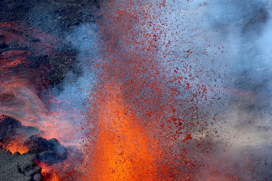 Alles hängt mit allem zusammen, etwa ein Vulkanausbruch auf Indonesien mit der Himmelsfarbgebung europäischer Maler
