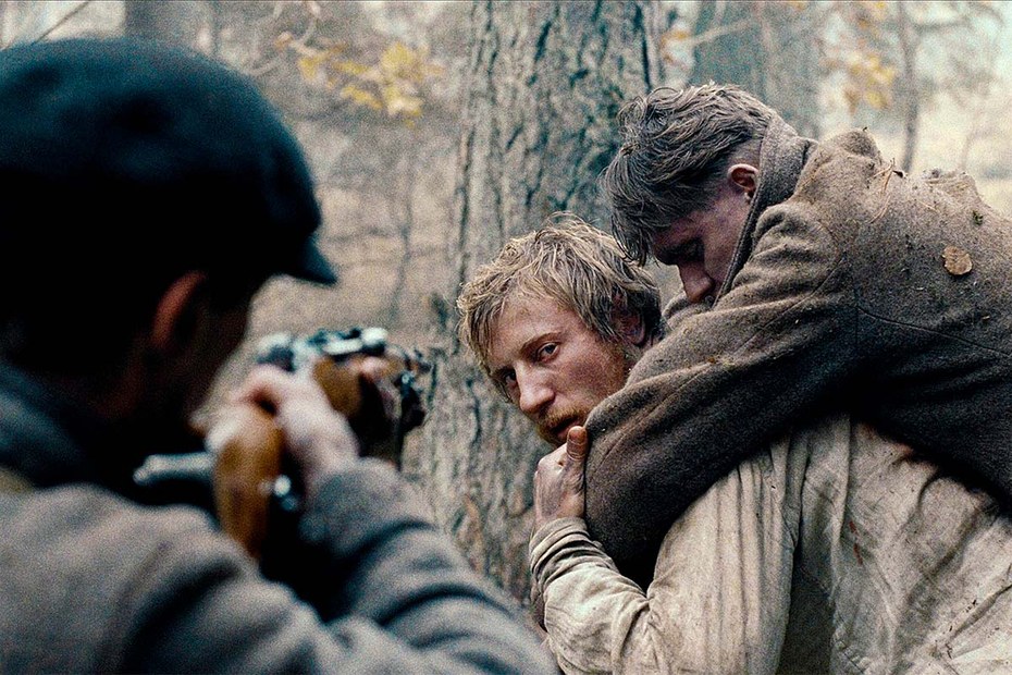 Szene aus „Im Nebel“ (2012) – aktuell arbeitet Loznitsa an einem Film über Zivilbevölkerung im Krieg. Im April wollte er in Charkiw und Lwiw drehen