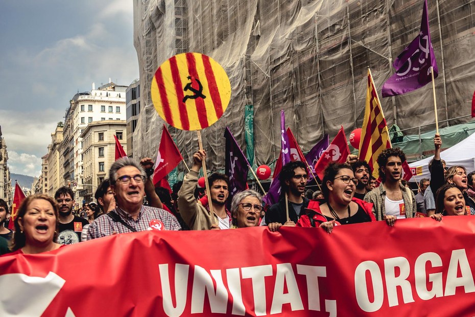 Barcelona: Protest von Kommunist:innen am Tag der Arbeit