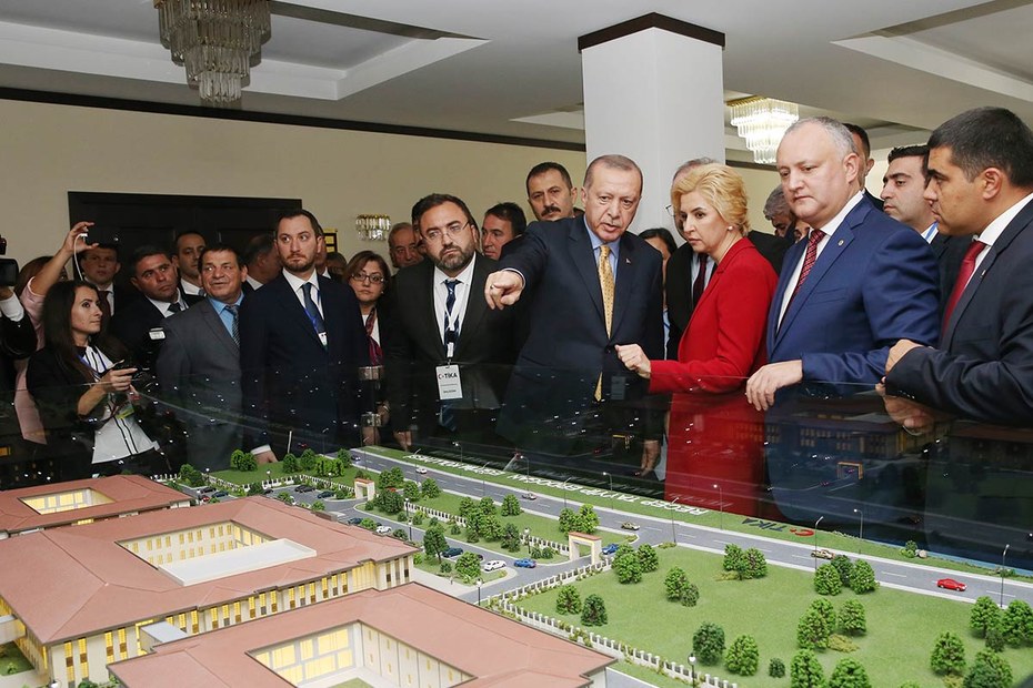 Präsident Erdoğan als Entwicklungshelfer für Gagausien in Aktion