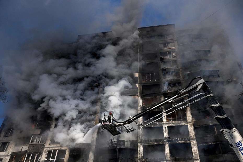 Wohnhaus in Kiew nach einem russischen Angriff