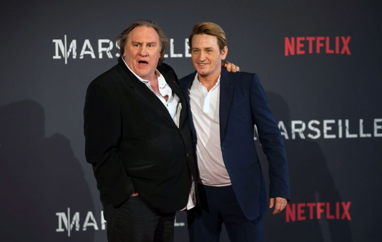 Depardieu mit seinem Kollegen Benoit Magimel auf der Premiere
