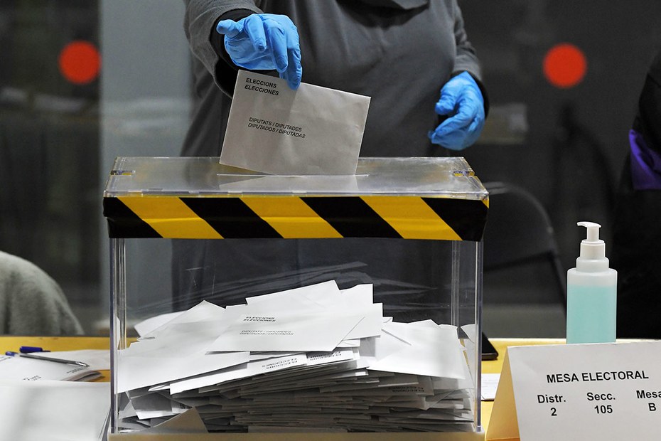 In Katalonien raffte sich nur die Hälfte der Wahlberechtigten zur Stimmabgabe auf; 2017 waren es noch fast 80 Prozent