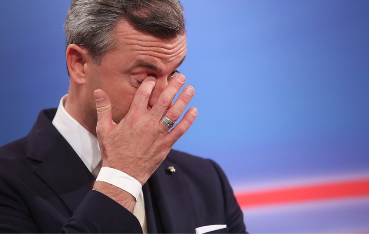 Bussi und baba. Der rechtspopulistische Norbert Hofer (FPÖ) hat die Wahl verloren