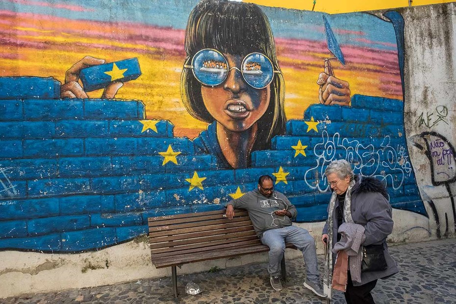 Kritikwürdige EU-Flüchtlingspolitik, Graffiti in Lissabon