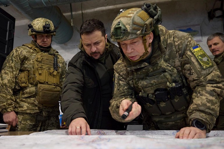Ukraine: Von General Oleksandr Syrskyj wird eine Landung auf der Krim erwartet