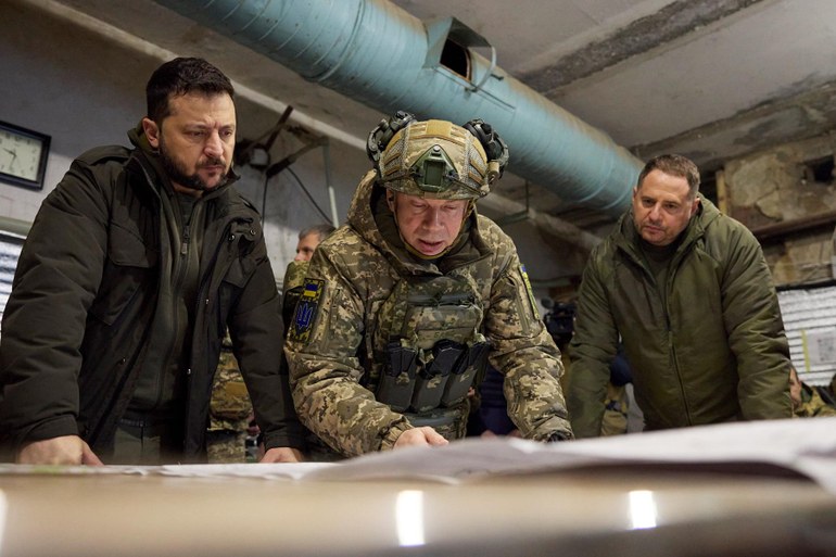 Warum Wolodymyr Selenskyj von Offensiv- auf Verteidigungsrhetorik wechselt