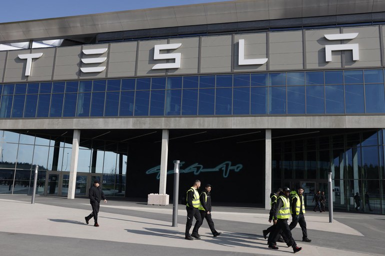 Nimm das, Elon! IG Metall gewinnt Betriebsratswahlen bei Tesla in Grünheide