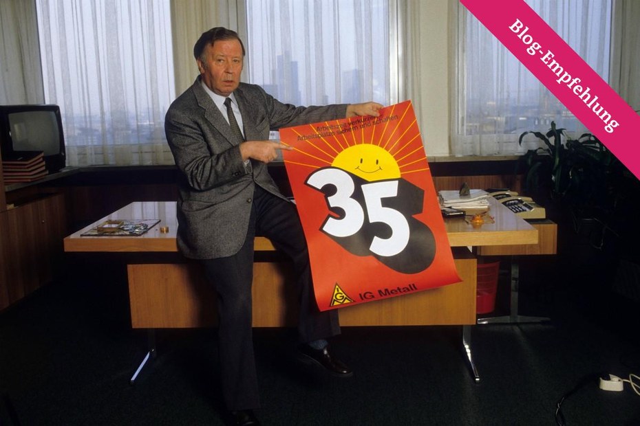 Hans Mayr (damals Vorsitzender der IG Metall) mit dem unterdessen berühmten 35-Stunden-Logo, 1984