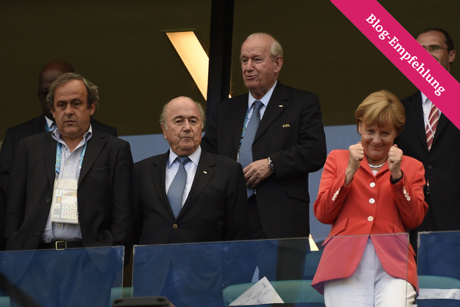 Glücksbringer? Merkel bei dem Finale der WM in Brasilien