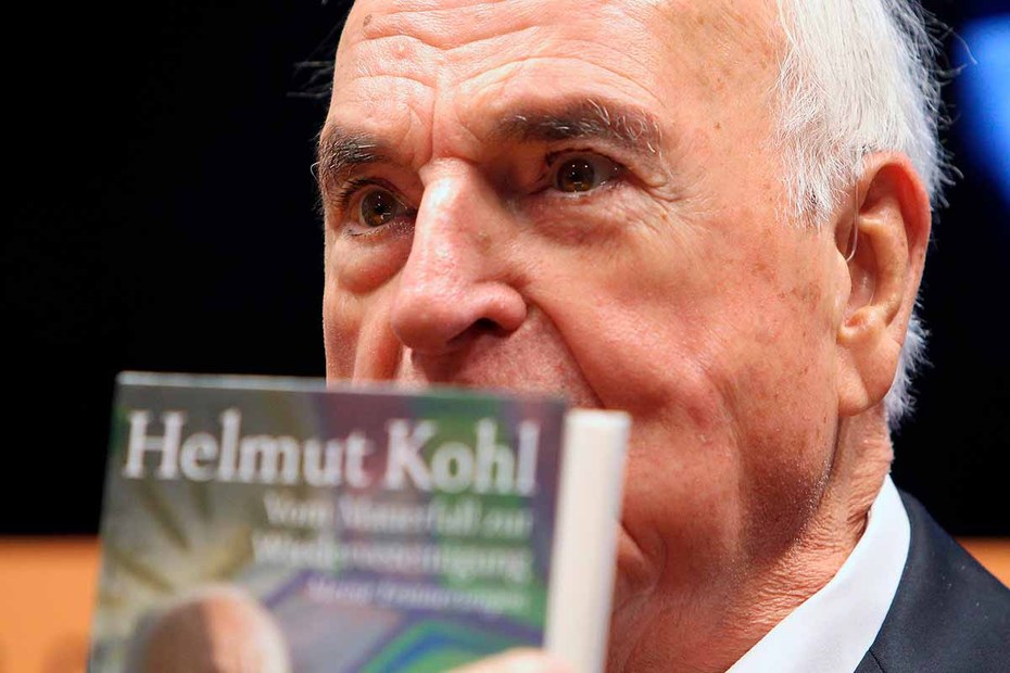 Helmut Kohl steht nun eine historisch hohe Summe an Schadenersatz zu