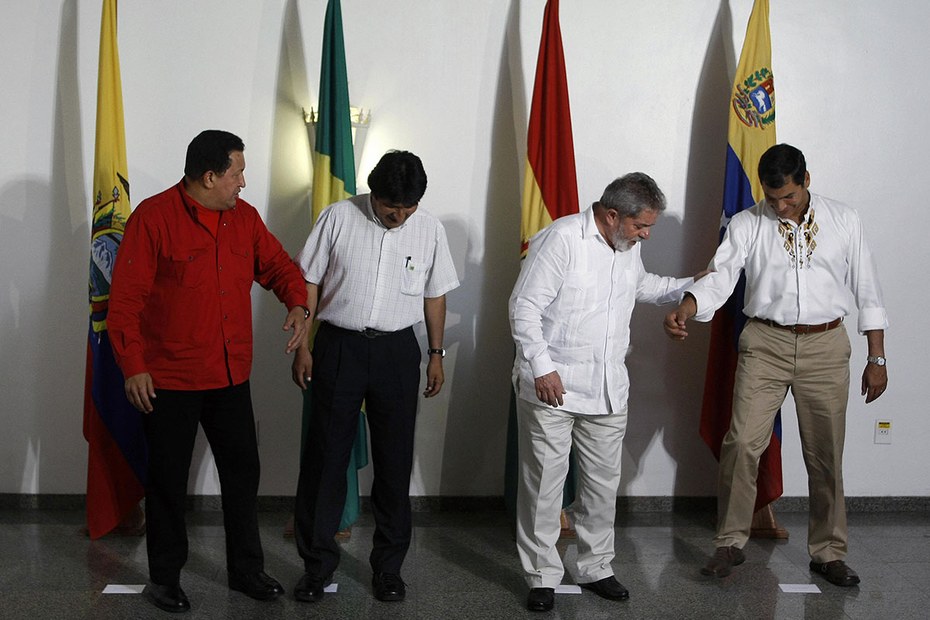 Von links nach rechts: Hugo Chávez, Evo Morales, Luiz Inácio Lula da Silva, Rafael Correa