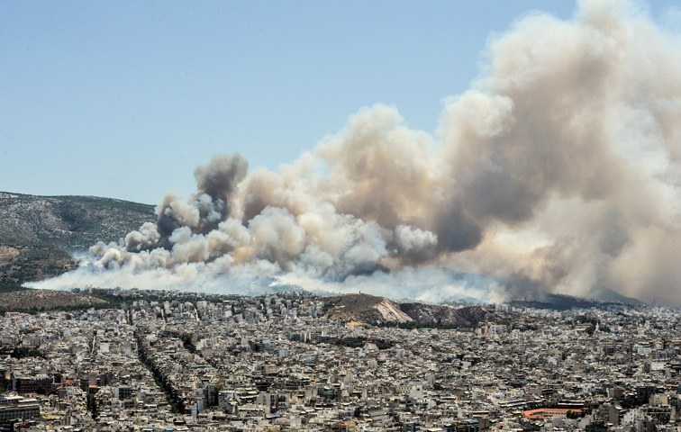 Es brennt in Athen
