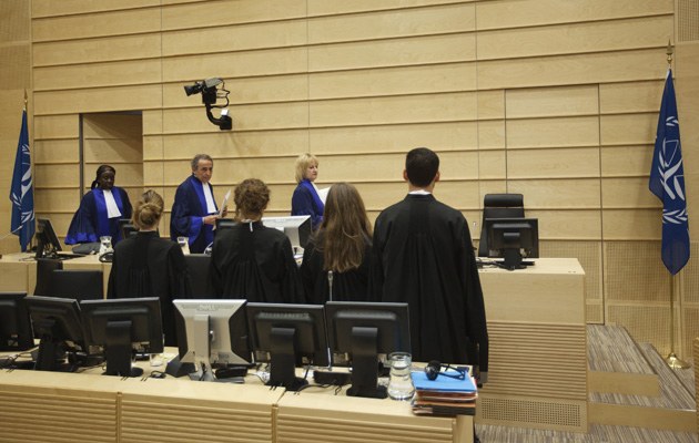 Der Internationale Strafgerichtshof (IStGH) verfolgt seit dem Inkrafttreten des Rom-Statuts vom 1. Juli 2002 Kapitalverbrechen wie Völkermord, Verbrechen gegen die Menschlichkeit und Kriegsverbrechen.