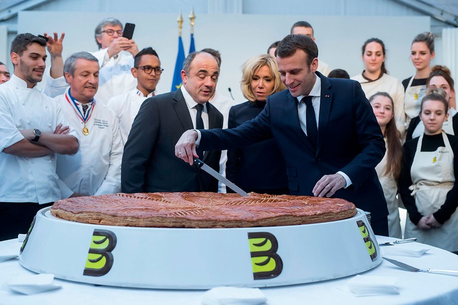 Schneidig statt versöhnlich: Emmanuel Macron teilt auch Kuchen