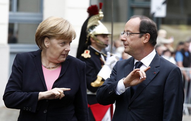 Vor seinem Sozialgipfel traf sich Hollande mit der deutschen Kanzlerin in Reims
