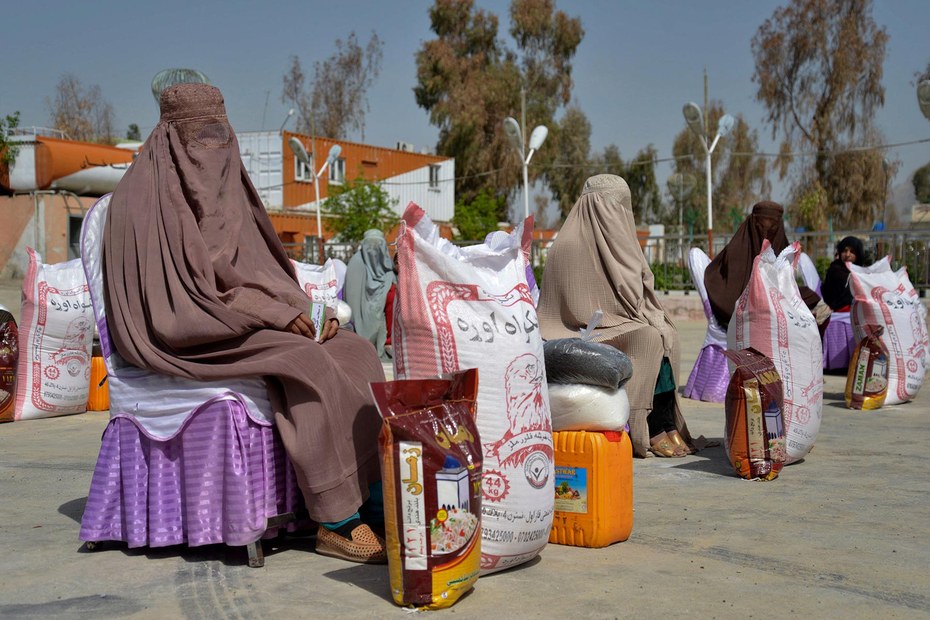 Afghanistan ist weiter auf internationale Hilfe angewiesen – eine Essensausgabe in Kandahar im März