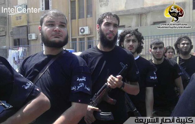 Mitglieder der Milizen von Ansar al-Sharia