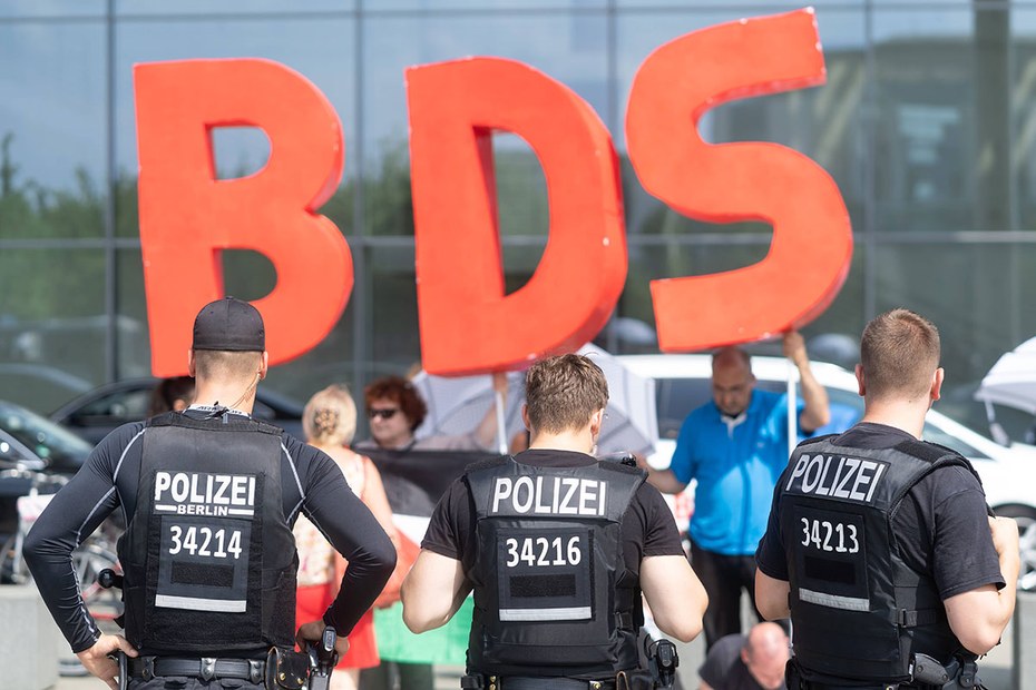 Wegen der Diskriminierung nicht-jüdischer Bürger sei der gewaltfreien Boykott legitim, so die BDS-Kampagne