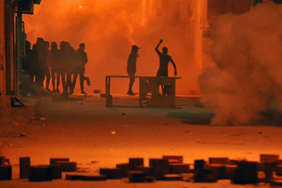 In Tunis flammen derzeit die Proteste wieder auf