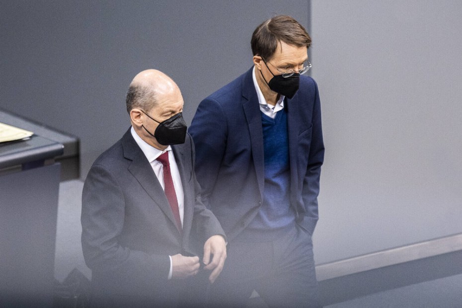 Kanzler Olaf Scholz und Gesundheitsminister Karl Lauterbach müssen sich nicht grämen