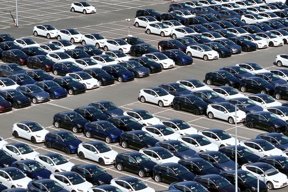 Tesla will mehr Platz für seine Elektroauto-Produktion in Grünheide, eine Mehrheit der Bürger ist dagegen.