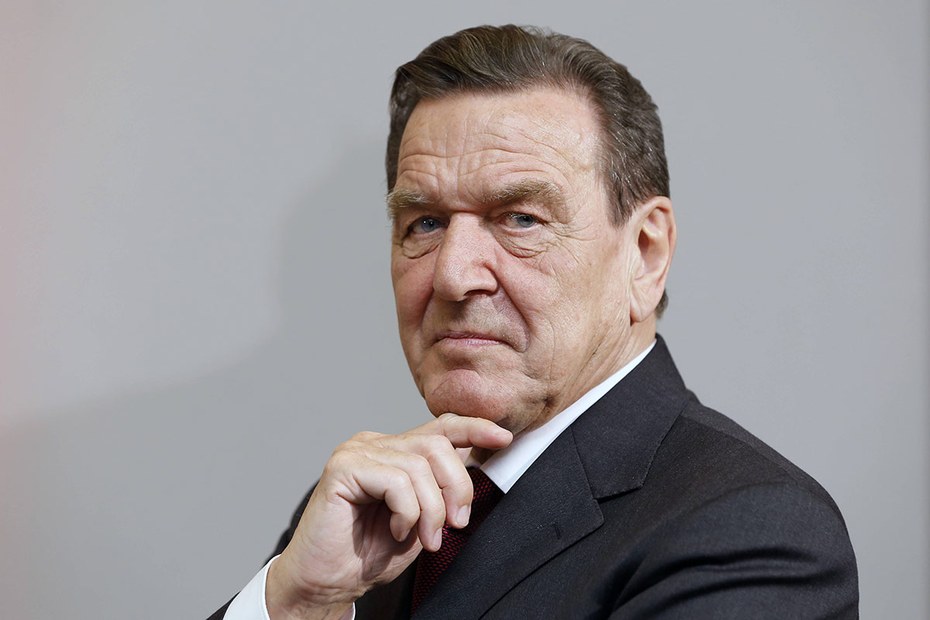 Dass Gerhard Schröder im Zweifel lieber zur Wirtschaft hält als zur SPD, war schon vor der Agenda 2010 offensichtlich