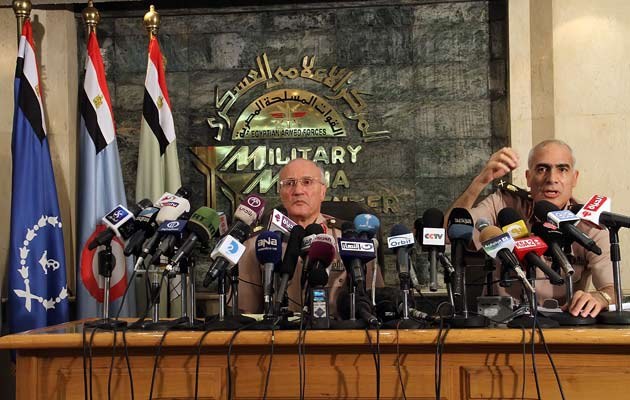 General Mamdouh Shaheen und Generalmajor Mohammed al-Assar kündigten am Montag an, Ende Juni die Macht an den neuen Präsidenten abzugeben