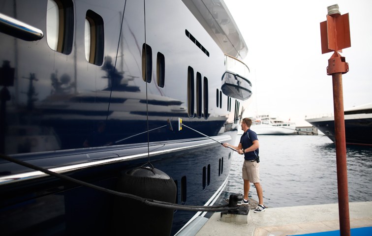 Der Besitzer ist Gott: vor der Monaco Yacht Show Ende September