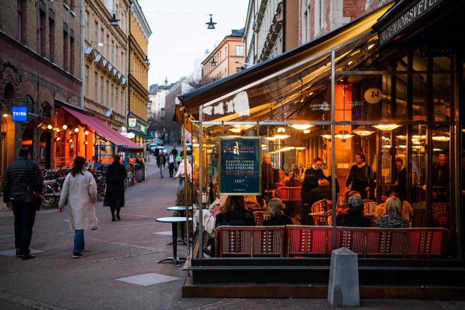 Einige Bilder aus Schweden erwecken den Eindruck einer endlosen After-Ski-Party in den Hipster-Treffs von Stockholm. Die Realität sieht anders aus