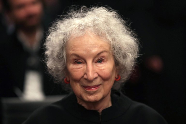 Margaret Atwood: „Wann werfen sie wohl die Bibel raus? Da ist jede Menge Sex drin“