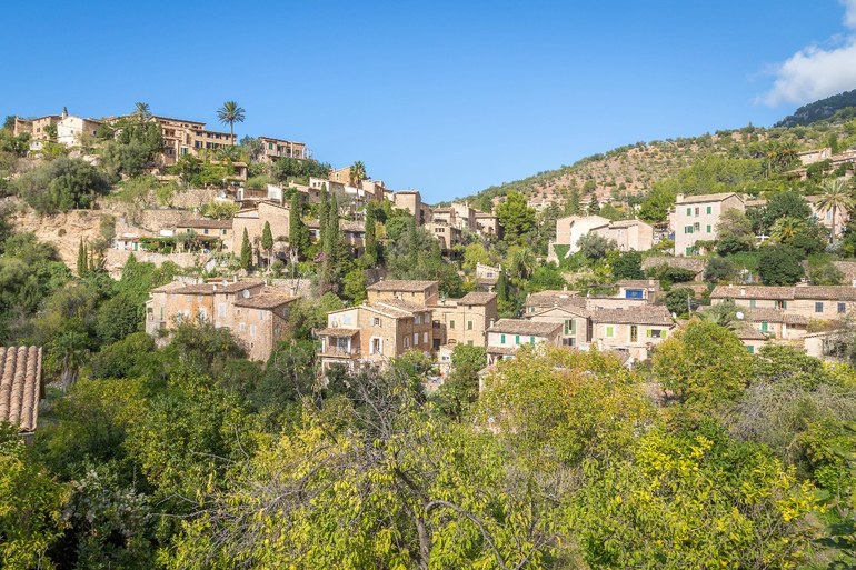 Millionäre auf Mallorca: Wie der Künstlerort Deià zu einer Geisterstadt wurde