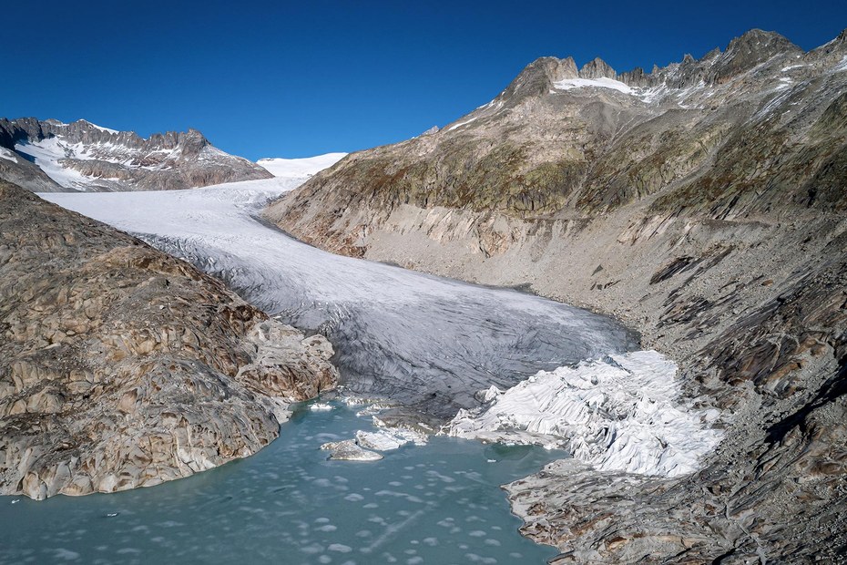 Die Klimakrise schmilzt die Gletscher und macht aus ihnen diesen See