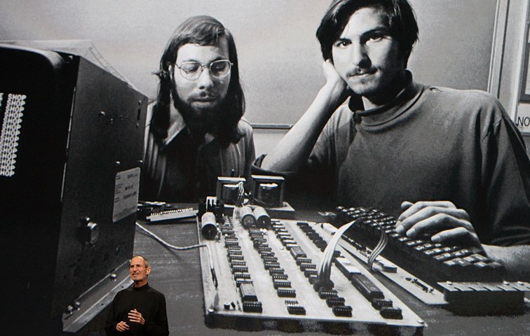 Steve Jobs stellt 2010 das Ipad vor