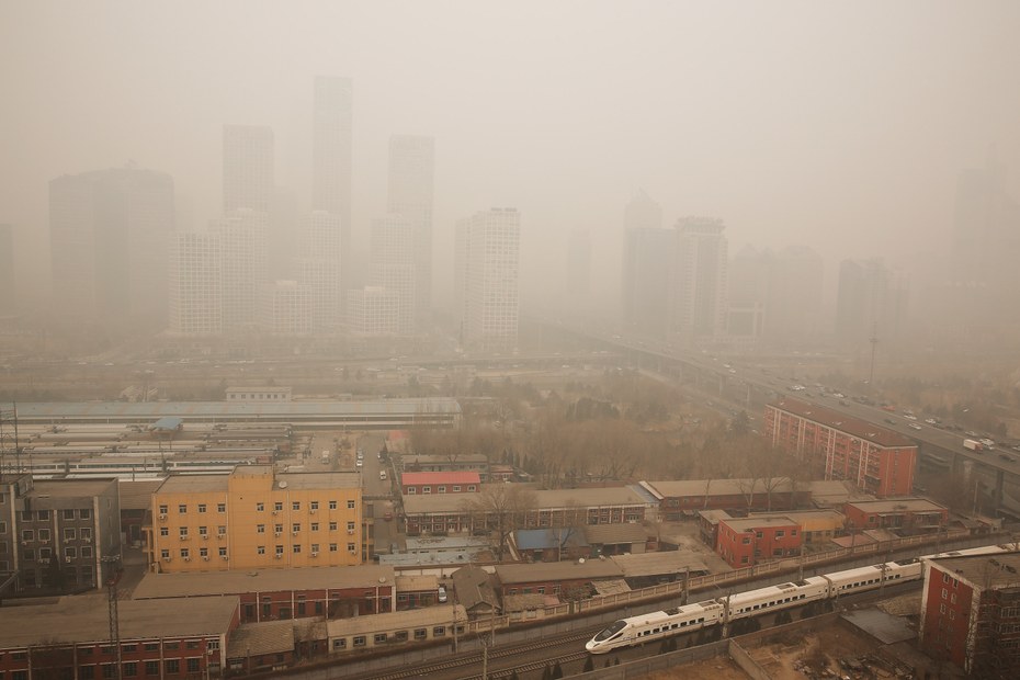 Smog über der chinesischen Hauptstadt Peking (Archivbild)