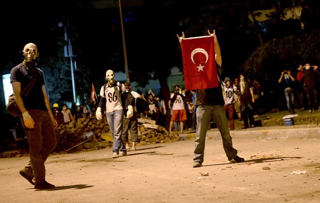 Nächtliche Proteste in Istanbul