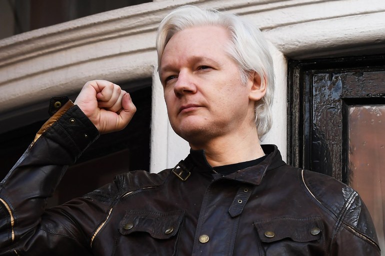 Das US-Justizministerium muss die Spionagevorwürfe gegen Julian Assange fallen lassen