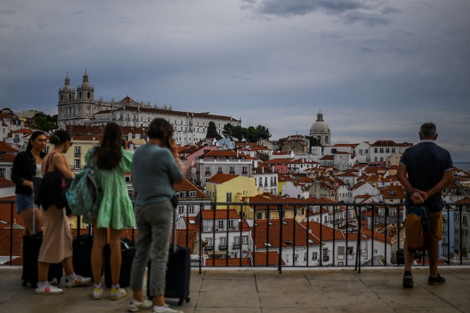 Touristen auf Eroberungszug in Lissabon treiben die Kosten für Wohnraum in die Höhe