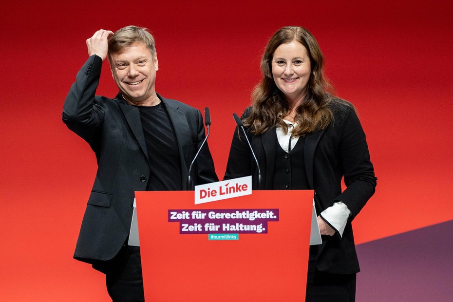 Martin Schirdewan (links) erhielt mit 86,9 Prozent weniger Stimmen als Gerhard Trabert (96,8 Prozent) bei der Aufstellung der Europa-Liste der Linken, und mehr als Carola Rackete (77,8 Prozent) und Özlem Alev Demirel-Böhlke (62 Prozent). Janine Wissler (rechts) ist weiter Parteichefin und Bundestagsabgeordnete.