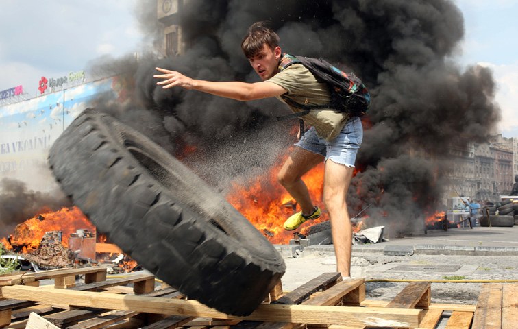Räumungsarbeiten auf dem Maidan am 8. August 